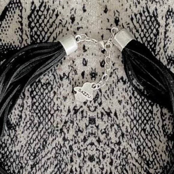 NECKLACE - Picture 4 of 4